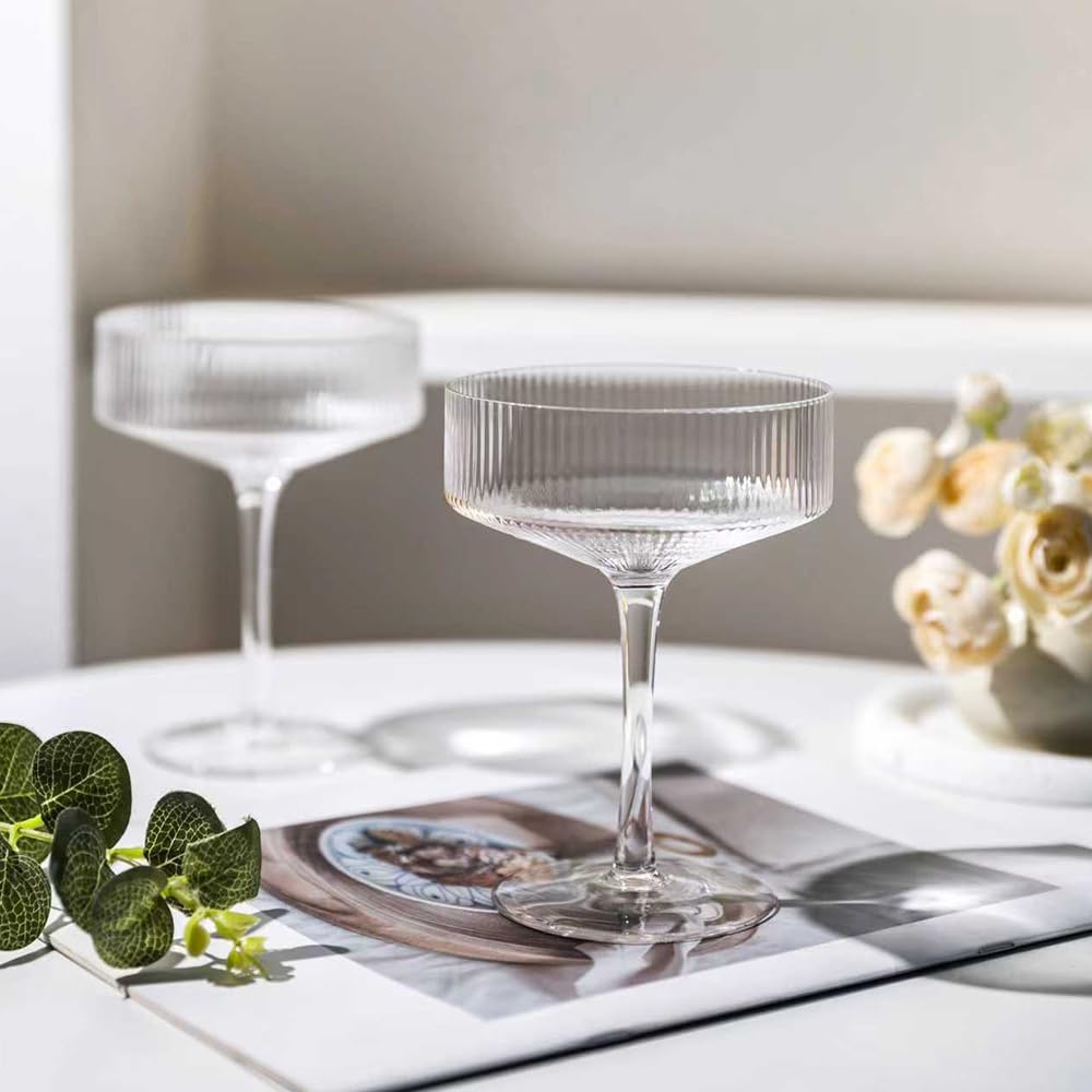 Set of 4 9 oz Coupe Cocktail Glasses Z5469